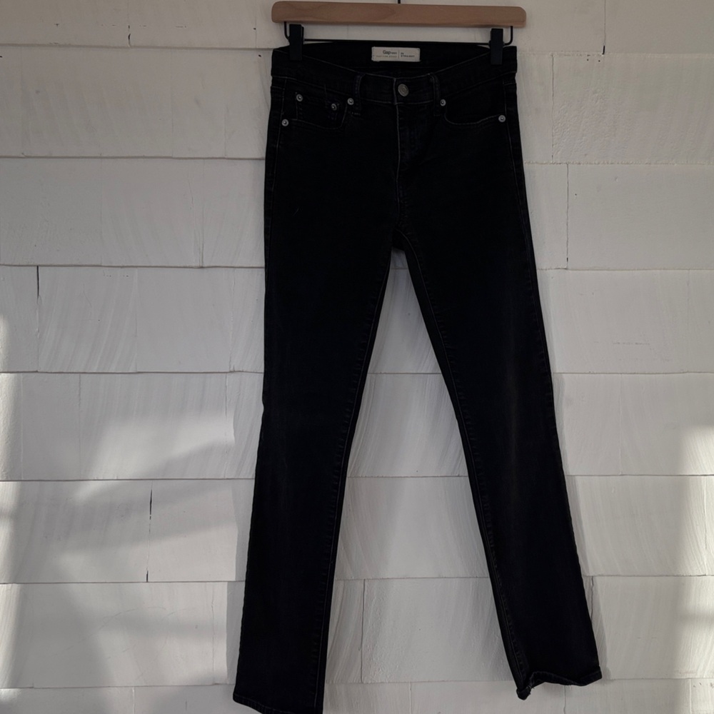 GAP Women's Dark Straight Leg Jeans
